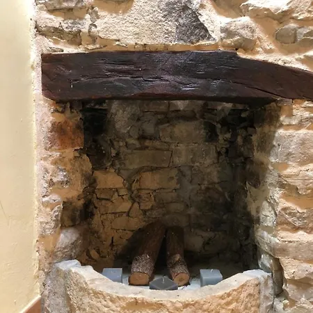Cascina Bertolotto Wine مزرعة للإقامة *