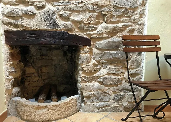 Cascina Bertolotto Wine مزرعة للإقامة *